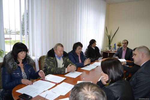 26 жовтня 2016 року напередодні сесії Андрушівсько - 26 жовтня 2016 року напередодні сесії Андрушівської районної ради відбулися засідання постійних комі